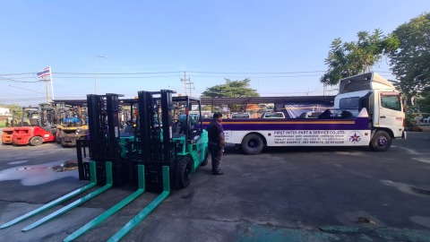 ให้เช่ารถโฟล์คลิฟท์ ให้เช่ารถโฟล์คลิฟท์